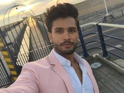 El actor fue el vencedor en una competencia en la que se enfrentaron 46 jóvenes de todo el mundo. INSTAGRAM / rohit_khandelwal77