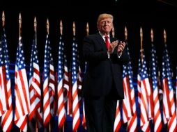 Trump fue recibido con vítores y una ovación de pie en Cleveland, donde republicanos culminan cuatro días de convención partidista. AFP / J. Raedle