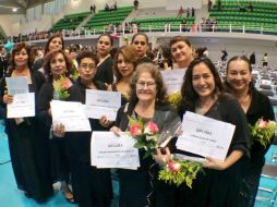 Las mujeres recibieron su diplomado que realizaron en 120 horas. TWITTER / @GuadalajaraGob