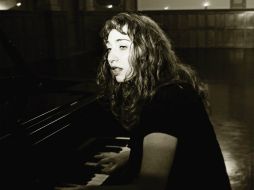 Todas las letras son autoría de Regina Spektor, creadas antes y durante su embarazo. TWITTER / @respektor
