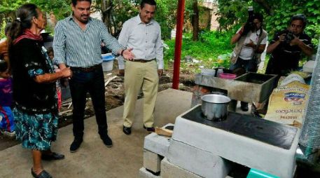 El gobernador destaca las acciones para disminuir el número de personas en pobreza. TWITTER / @AristotelesSD