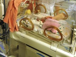 Por lo ocurrido en el Hospital General de Torreón, se aplicaron medidas que exige el protocolo a fin de evitar un contagio. EFE / ARCHIVO