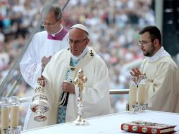 Francisco llegó esta mañana a Czestochowa para visitar a la imagen del santuario de Jasna Gora. AFP / F. Monteforte