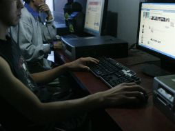 El acoso en línea es una gran amenaza para los infantes, debido a que la víctima puede contraer graves problemas en la salud. EL INFORMADOR / ARCHIVO