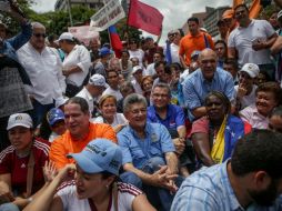 El miércoles cientos de manifestantes salieron a las calles para pedir el pronunciamiento de las autoridades electorales. EFE / ARCHIVO