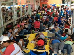 La CNTE establece que los bloqueos en los accesos a esos centros comerciales se mantendrán durante los próximos días. SUN / ARCHIVO