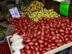 En alimentos hubo una baja de presupuesto de 12 mil 112 pesos mensuales a cinco mil millones. EL INFORMADOR / ARCHIVO