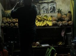 Los locatarios señalan que nunca se habían quedado tantos días sin luz. EL INFORMADOR / F. Atilano