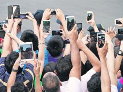 No todos buscan los mismos rendimientos y aplicaciones en un smartphone, por lo que es importante revisar y comparar. AP / ARCHIVO