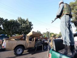 El convoy llevaba escolta policial cuando fue atacado y que enseguida llegó personal militar a la zona en su ayuda. EFE / J. Rezayee