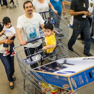 Confianza del consumidor baja en julio