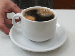 El café ayuda a eliminar o al menos desvanecer notablemente la apariencia de la celulitis. EL INFORMADOR / ARCHIVO