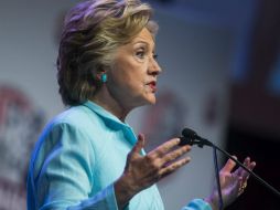 Clinton argumenta que su triunfo y el de su partido en el congreso forzará a los republicanos a facilitar una reforma migratoria. EFE / J. Lo Scalzo