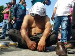 La CNDH lamenta que en días pasados retuvieran y exhibieran a un policía vestido de civil durante las manifestaciones en Chiapas. SUN / ARCHIVO