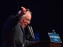Sanders alabó las cualidades en materia de economía, justicia, sanidad y medio ambiente de Clinton. AFP / ARCHIVO