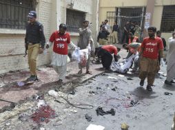 Aseguran que la explosión se produjo una horas después de que hubiera ingresado el jurista Bilal Anwar Kasi. EFE / F. Ahmed