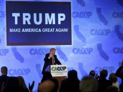 La senadora destaca que Donald Trump es indiferente a tratar a otros con respeto, y es indigno de ocupar la Casa Blanca. AP / ARCHIVO