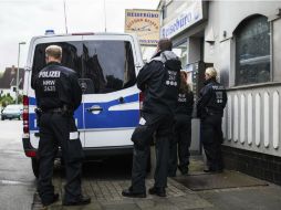 Policías realizaron asimismo hoy varios registros en diversas poblaciones de Norte-Westfalia y Baja Sajonia. EFE / M. Kush
