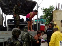 Personal de Semar ha entregado apoyo a los damnificados por 'Javier'. TWITTER / @SEMAR_mx