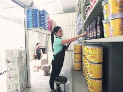 Gisela del Toro, una de las afectadas, se alista para seguir adelante con la venta de materias primas para repostería. EL INFORMADOR / E. Barrera