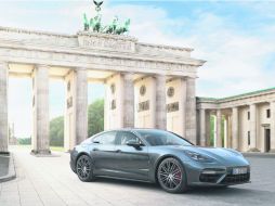 Con acento. Las líneas exteriores fueron reforzadas y en el interior fue dotado con mayor lujo y funcionalidad. ESPECIAL / CORTESÍA PORSCHE