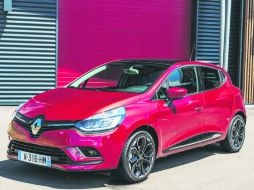 Agresivo. La estética exhibe un “look” radical y juvenil, además del típico estilo europeo. ESPECIAL / CORTESÍA RENAULT