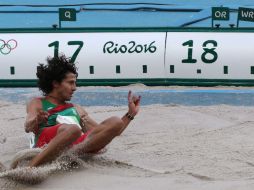 Álvarez termina en sexto lugar del Grupo A y décimo general en un gran día, pues progresa en su registro. AP / L. Jinman