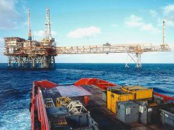 El pasivo laboral de Pemex de casi un billón 500 mil pesos podría reducirse 24%, lo que algunos analistas consideraran insuficiente. AFP / ARCHIVO