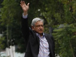 Es una mentira que López Obrador gané solo 50 mil pesos mensuales como presidente del partido, asegura Ochoa Reza. AP / ARCHIVO
