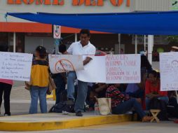 La Sección 22 de la CNTE continuó por tercer día consecutivo con el cierre de plazas comerciales. SUN / ARCHIVO