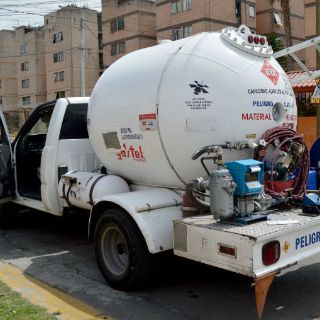 Acusa Sener a empresas de gas LP de no competir