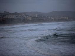 Se pronostica que para el día miércoles el fenómeno estará perdiendo fuerza, transformándose en depresión tropical. AP / ARCHIVO