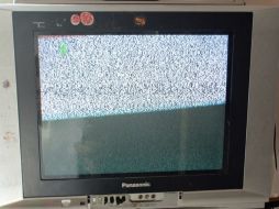 El documento también indica que pudieron ahorrar más de 15 mil MDP de los destinado a la transición digital. NTX / ARCHIVO