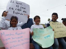 A pesar de la protesta, autoridades no atendieron a los manifestantes que terminaron retirándose del lugar. SUN / E. Hernández