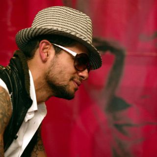 Robi Draco está entre 'Lo sagrado y lo maldito'