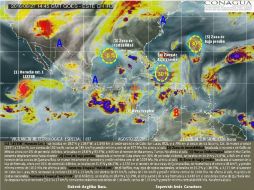 También en el Océano Atlántico se monitorean tres zonas de baja presión con posibilidad de desarrollo ciclónico. TWITTER / @conagua_clima