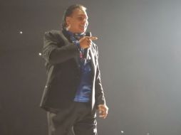 Juan Gabriel fue acompañado en el escenario por alrededor de 60 músicos de mariachi y orquesta, bailarines y coristas. NTX / J. Romero