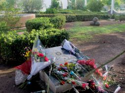 Se realizan gestiones con la familia del fallecido cantautor para que sus restos ingresen a México por la frontera. AFP / H. Martínez