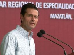 Durante la inauguración del Hospital Militar de Especialidades de Mazatlán, Peña Nieto recuerda a Juan Gabriel. TWITTER / @PresidenciaMX