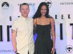 Estreno. Simon Pegg y Zoe Saldana durante la premier de la cinta en la Ciudad de México. EFE /