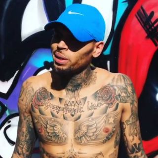 Chris Brown sale bajo fianza tras ser arrestado por amenazar a mujer