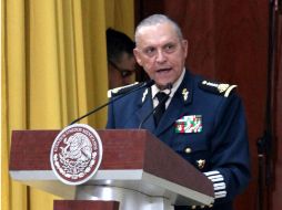 Salvador Cienfuegos encabezó el acto de la destrucción de armas. SUN / ARCHIVO