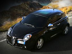 Para los que prefieran disfrutarlo sin necesidad de explorar su lado atlético, el auto también ofrece comodidad en su desplazamiento. ESPECIAL / alfaromeo.mx