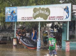 Se espera que los vientos de 'Hermine' tomen fuerza cercana a un huracán durante las próximas 48 horas. AFP / M. Wallheiser