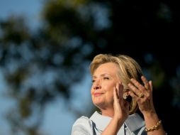 Hillary Clinton en un escenario de Hampton, Illinois. AP / A. Harnik