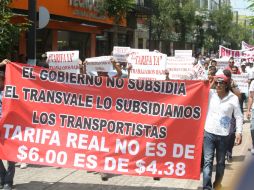 En el paro parcial de este miércoles participaron alrededor de 48 rutas con mil 300 unidades. EL INFORMADOR / R. Tamayo
