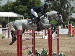 A lomos de 'Sincanta', Pizarro logra un recorrido limpio que se cumplió en un tiempo de 41.05 segundos. EL INFORMADOR / F. Atilano
