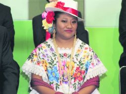 Irma Yolanda Pomol  Cahum, licenciada en Lingüística y cultura maya. ESPECIAL /
