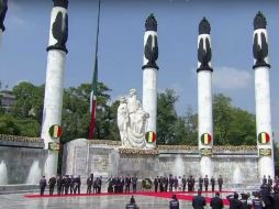 Miembros del Gabinete federal montan una guardia de honor a las faldas del cerro de Chapultepec. EL INFORMADOR / Gobierno de la República