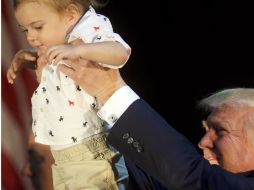 Trump está tratando de atraer apoyo vital en los suburbios de Filadelfia. AFP / M. Makela